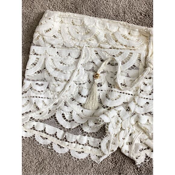 New. Pilyq ivory lace coverup shorts. Retails $144.  XS/S - Picture 7 of 9